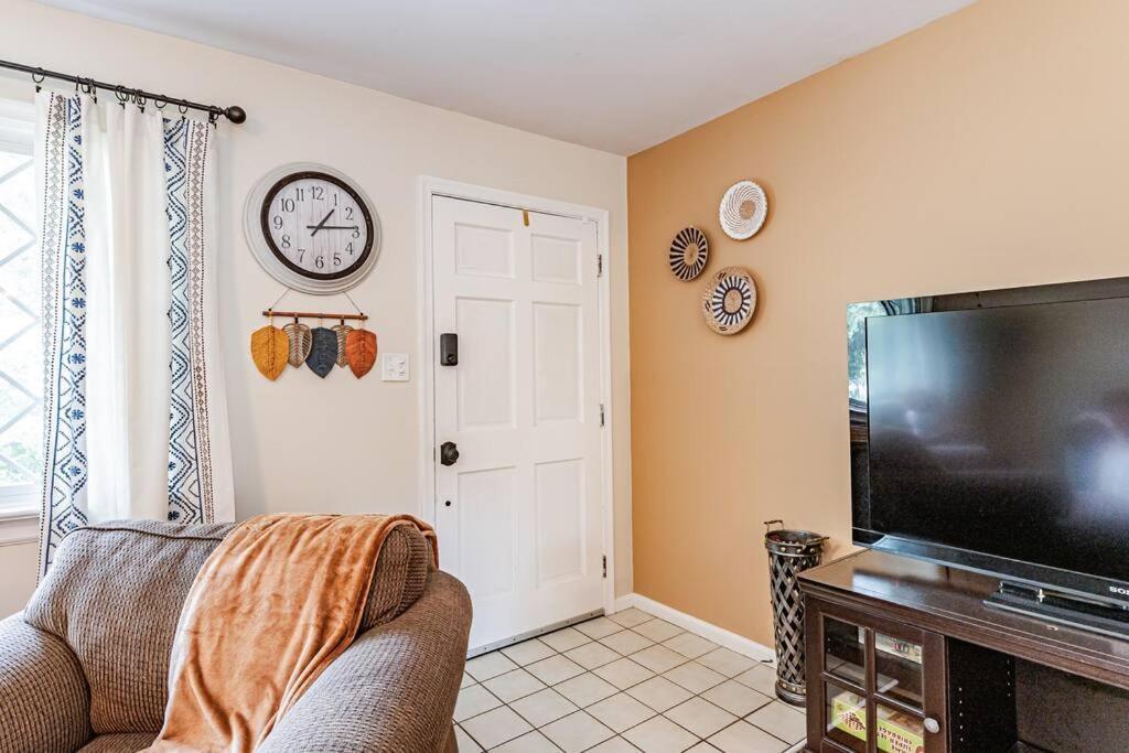 Kelly'S Comfortable Quinton Home Bagian luar foto
