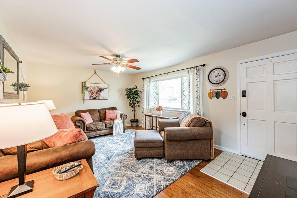 Kelly'S Comfortable Quinton Home Bagian luar foto